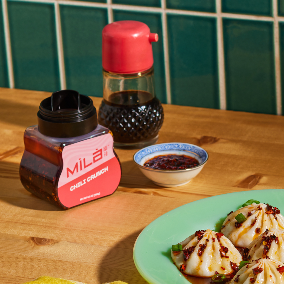 sauce-trio-lifestyle-3.png